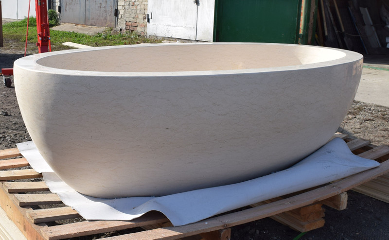 creamy natural marble bathtub